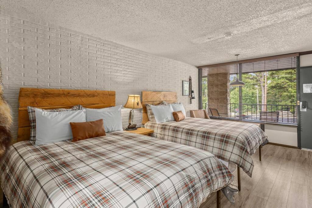 Stonegate Saltwater Pool 2 Queen Beds Firepit Fast Wifi #307 Apartment Eureka Springs